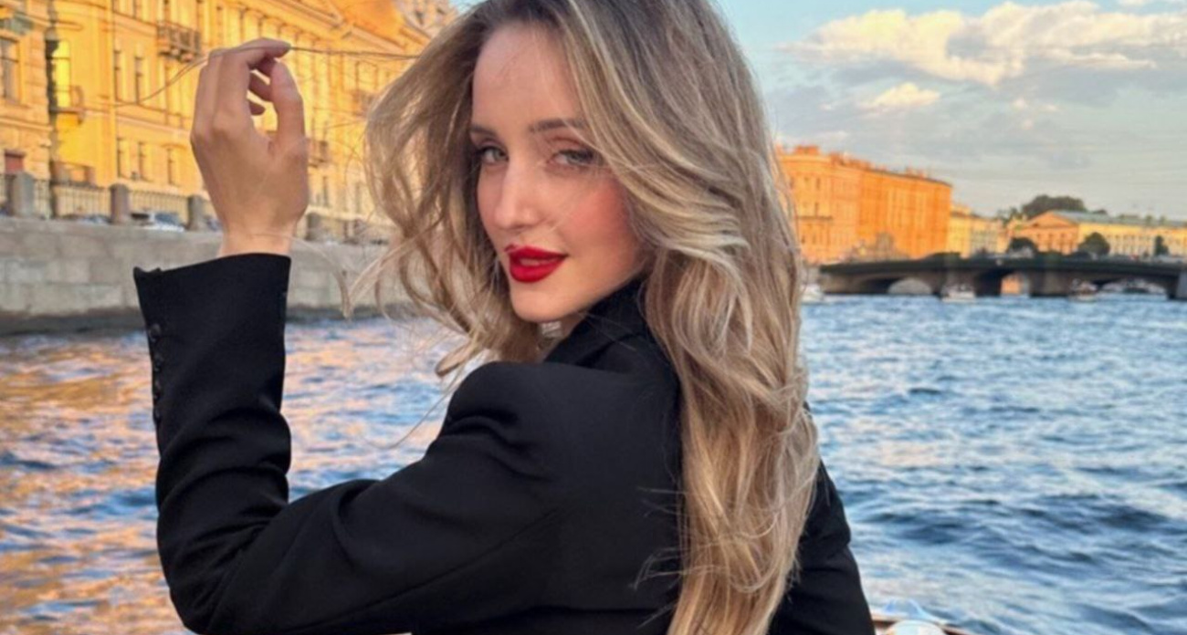 Стюардессу из Ярославля признали одной из самых красивых в мире