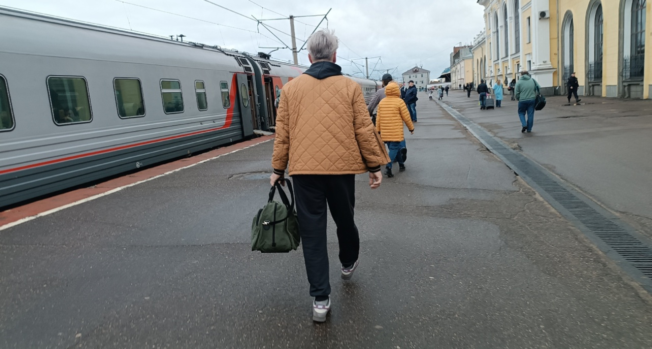 В Ярославской области задержали три пассажирских поезда