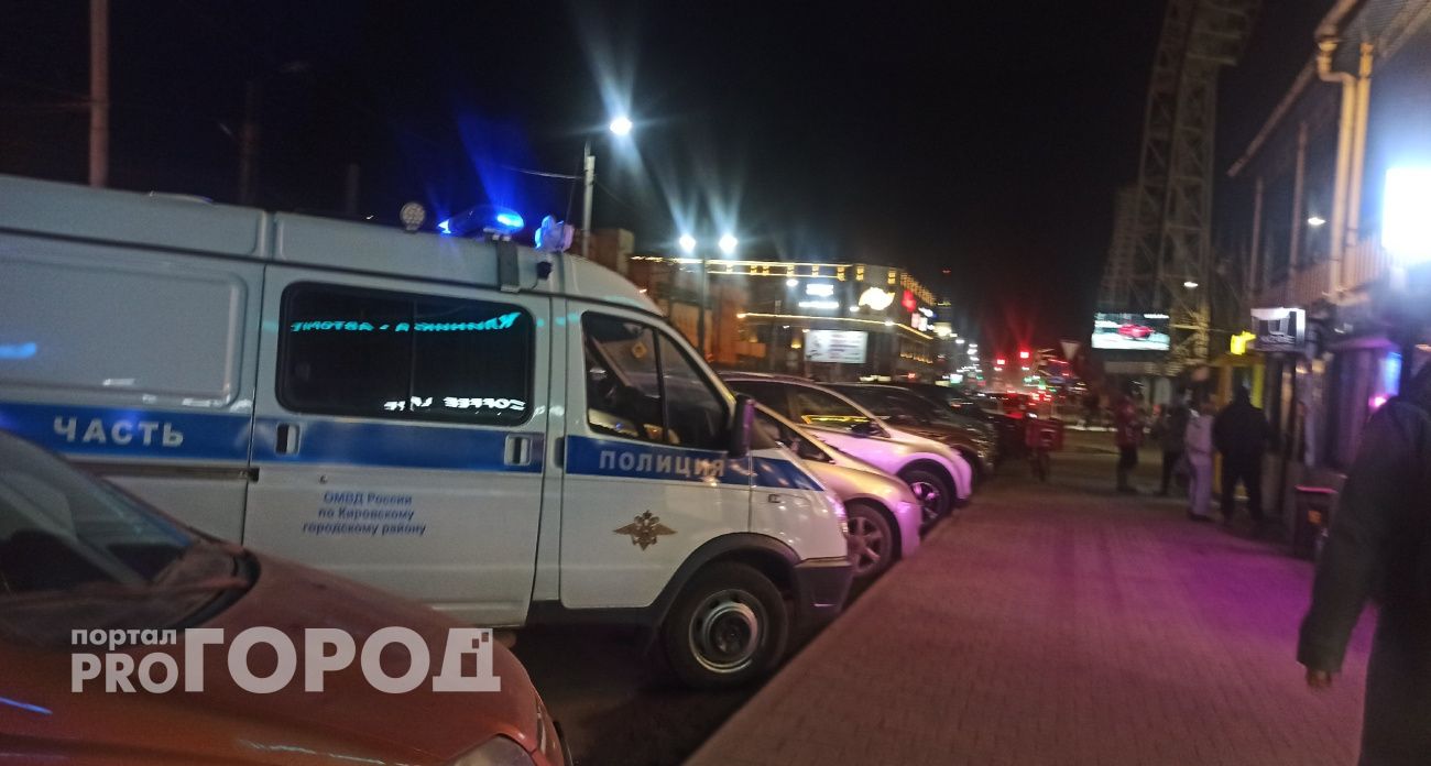 В кафе в центре Ярославля женщину ударили ножом по лицу