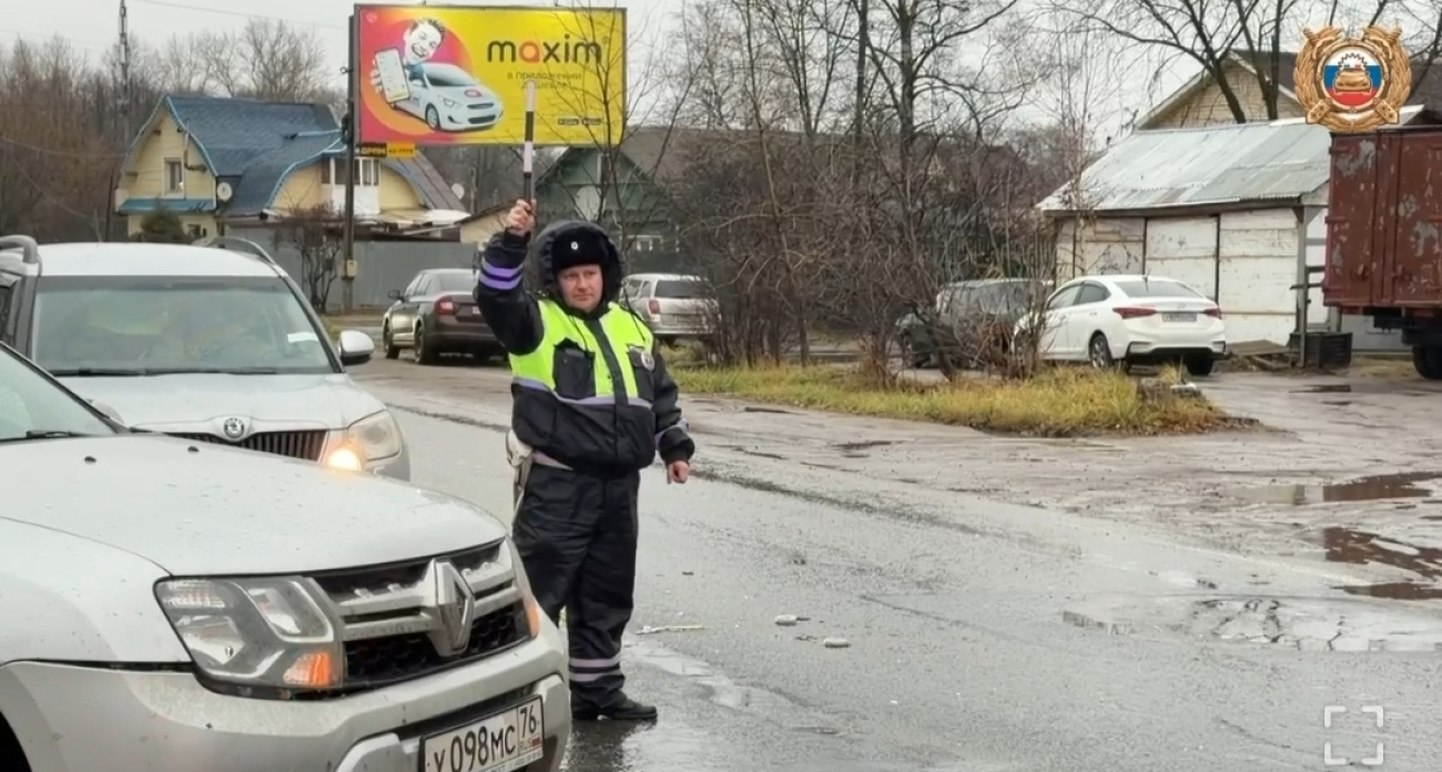 Ярославец погиб под колесами двух машин