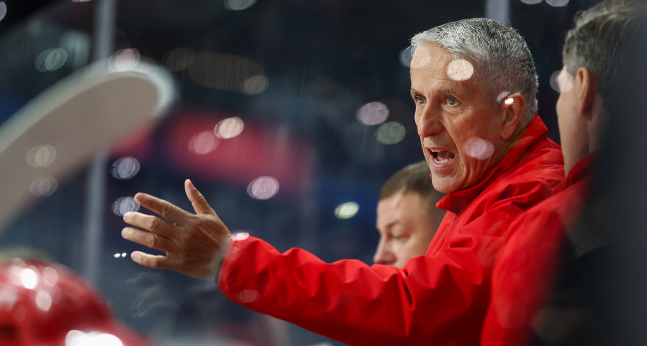 Хартли высказался о встрече Локомотива и Шанхайских драконов: "Вся концентрация вылетела в окно"