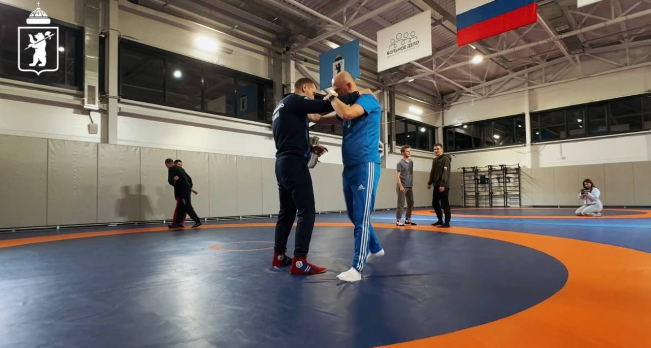 Ярославских дружинников начали учить самбо