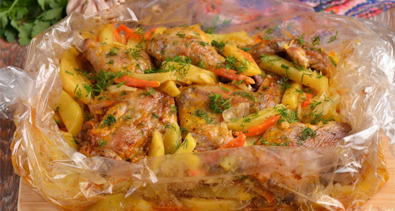 Муж и дети просят добавки: просто закидываю все в пакет и запекаю – сочно и нежно