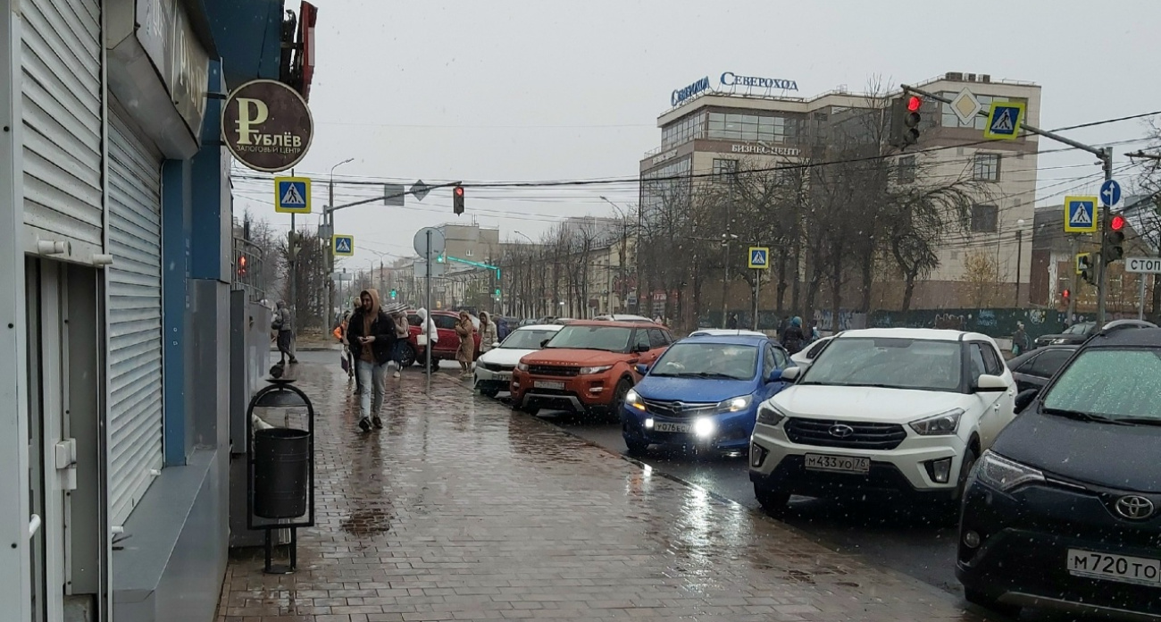 Ярославец потерял сто тысяч из-за мошенников с бензином