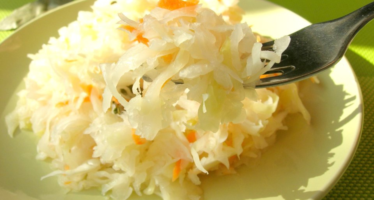 Проще рецепта не существует: квашу капусту только так – получается как у бабушки в деревне
