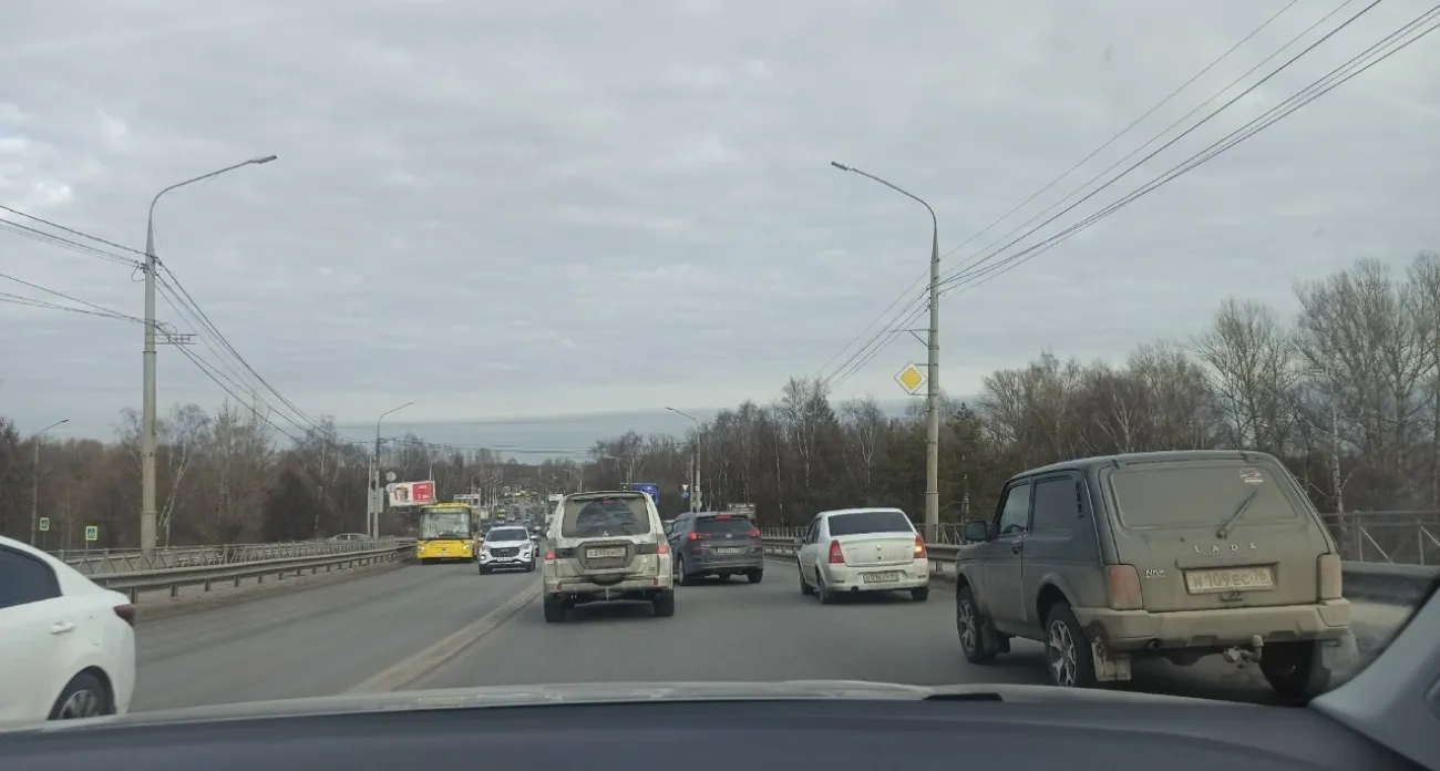 Ярославль: охрана мостов за 58 млн рублей и бюджетные расходы на Казаки и Лазурный - главные новости за 2 декабря