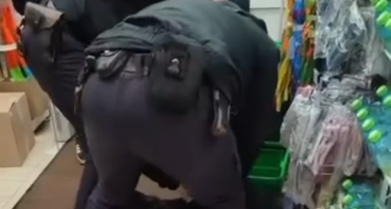 Неадекватный ярославец разнес детский магазин в Ярославле