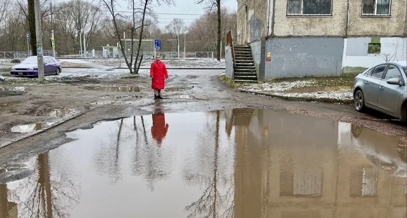Ярославцы просят власти пересмотреть бюджет: "На деньги с катков можно привести в порядок три десятка дворов"