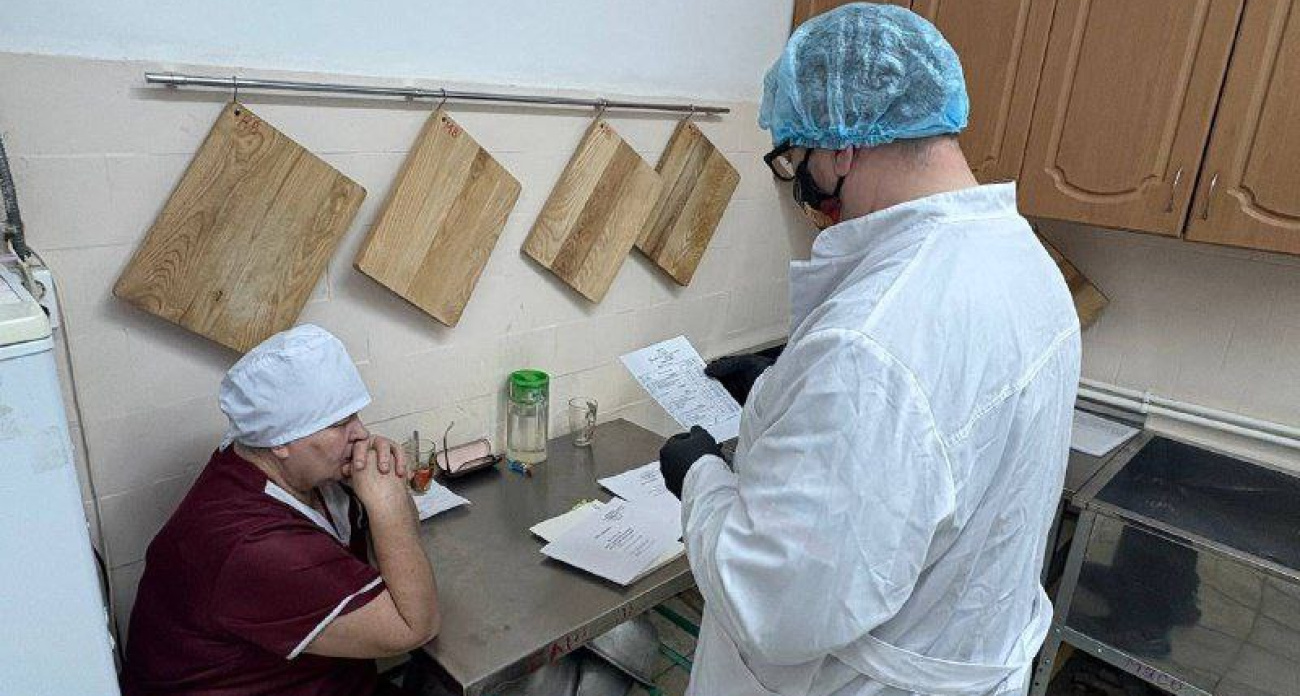 Детский омбудсмен области назвал детское питание в Угличе ужасающим