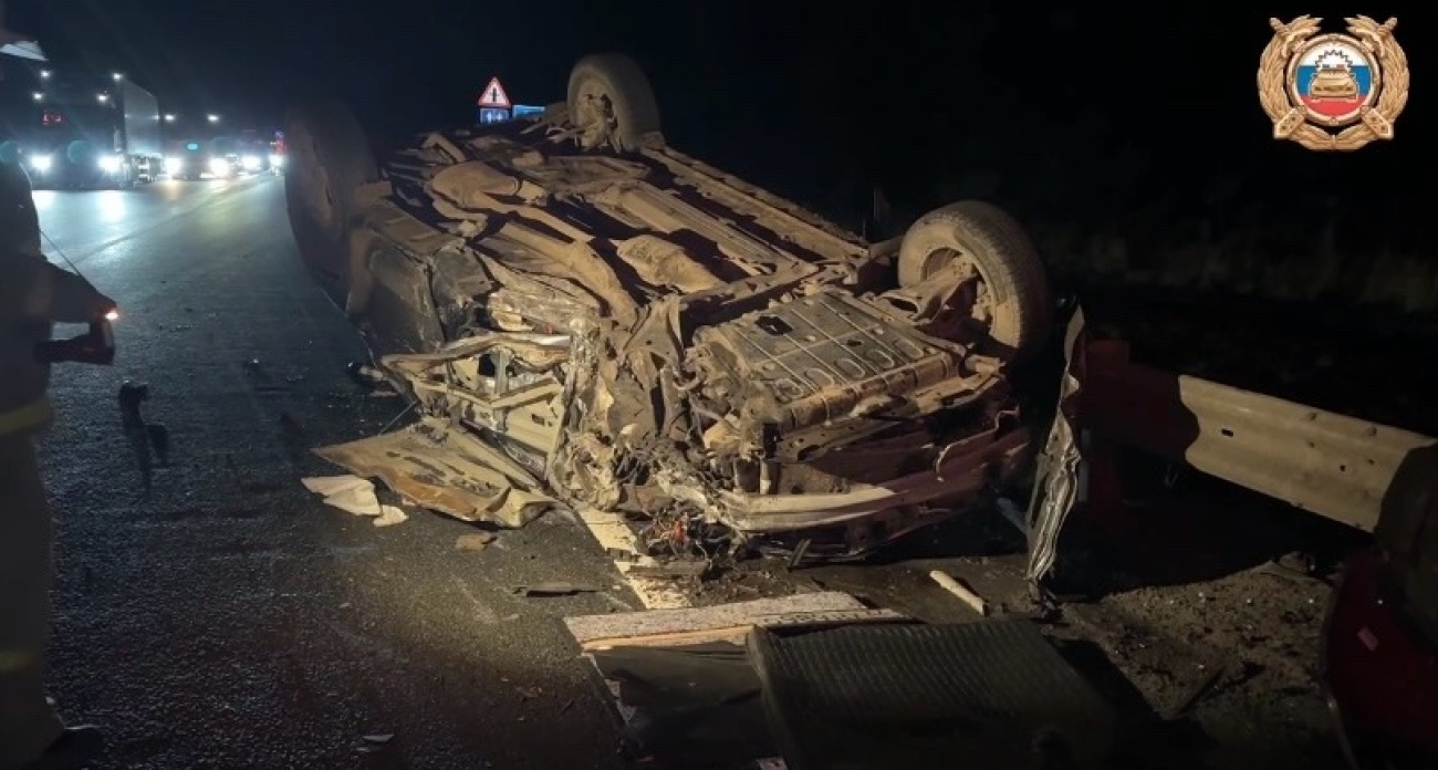 Под Ярославлем в аварии с грузовиком погибли два человека