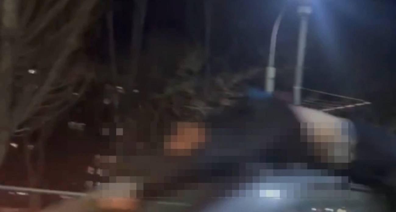 В Ярославле насмерть сбили пешехода: "Мужчина повис на машине"