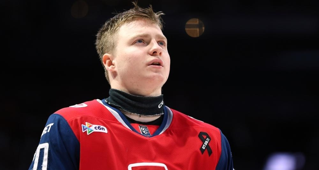 Лидер атаки «Локомотива» Сурин выбыл с травмой на пике формы