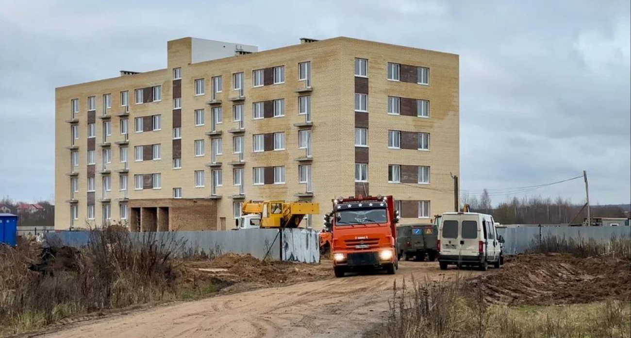 «Коммунальный ад»: 5 семей ждут дома, пока «Ярдормост» топит 167 млн рублей