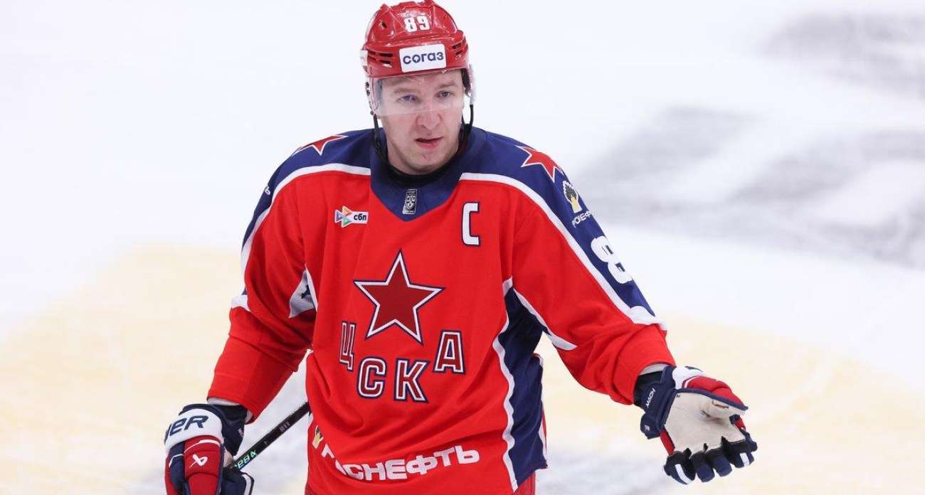 «Локомотив» разгромлен, «Трактор» крушит: КХЛ 25 декабря