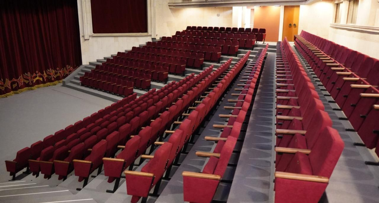 Ярославский Минкульт объяснил новые кресла для ТЮЗа  