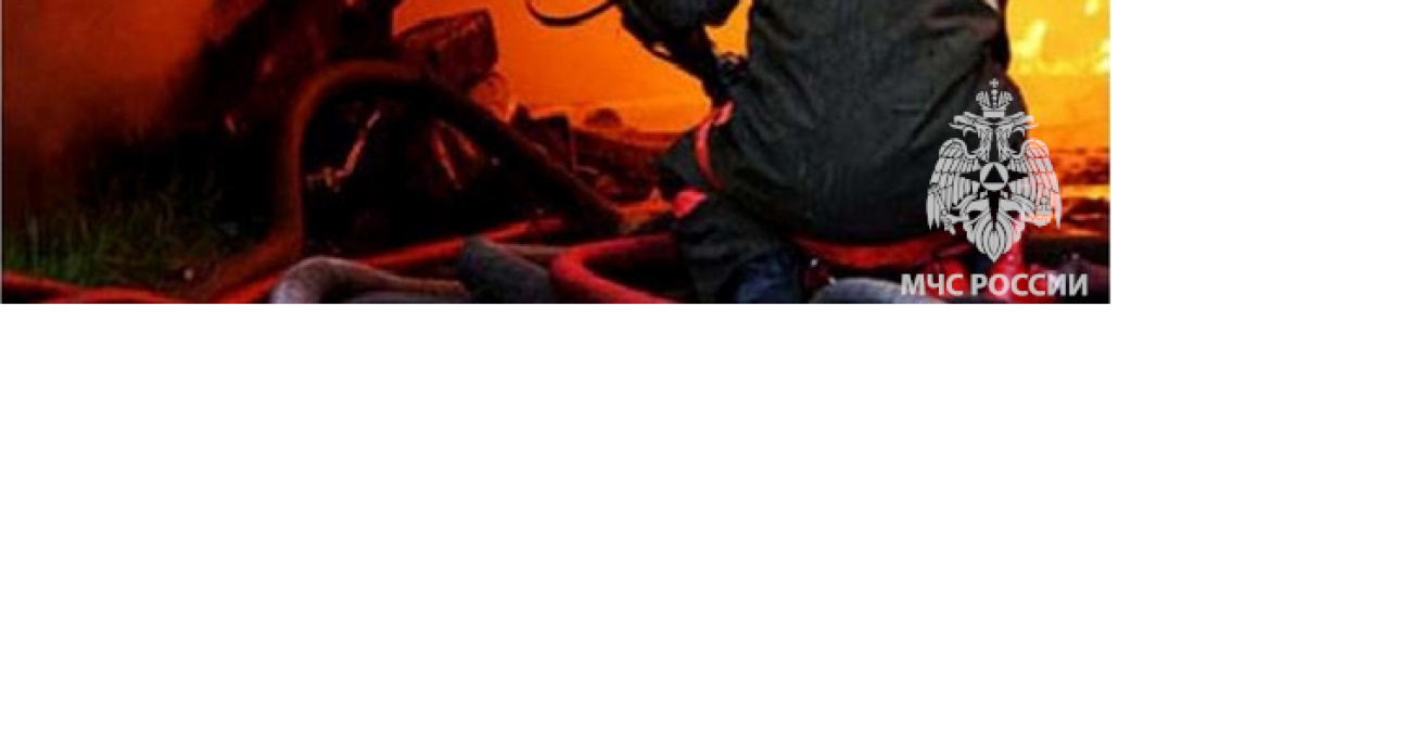 Пожар испортил Новый год жителям дома на Титова: незадолго до курантов эвакуировали 12 человек 