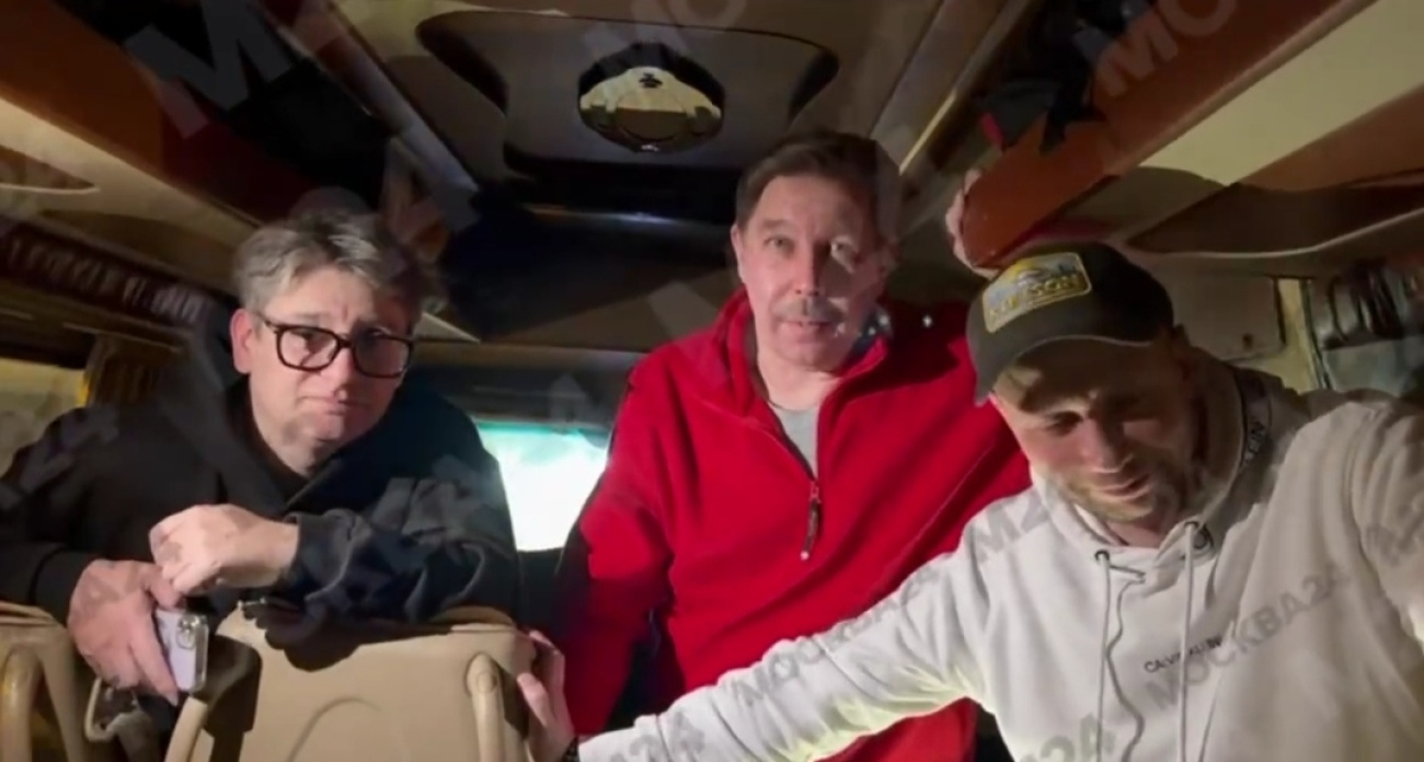 Актеры из сериала Солдаты опоздали на свой спектакль на полтора часа из-за пробки под Переславлем.