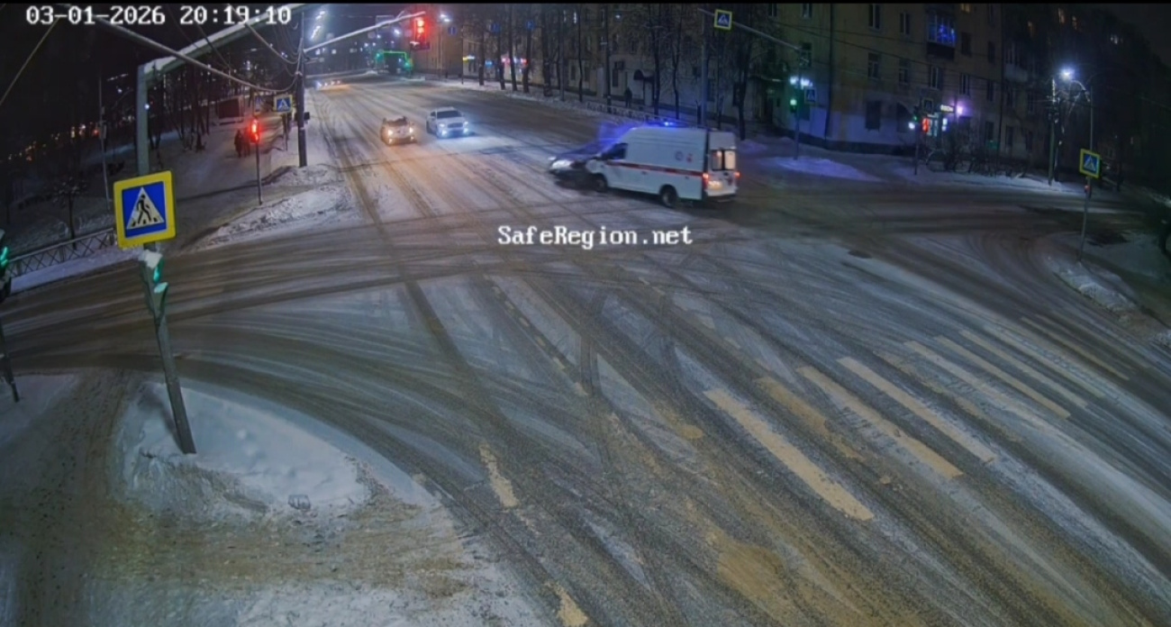 В Ярославле «Скорая помощь» попала в ДТП