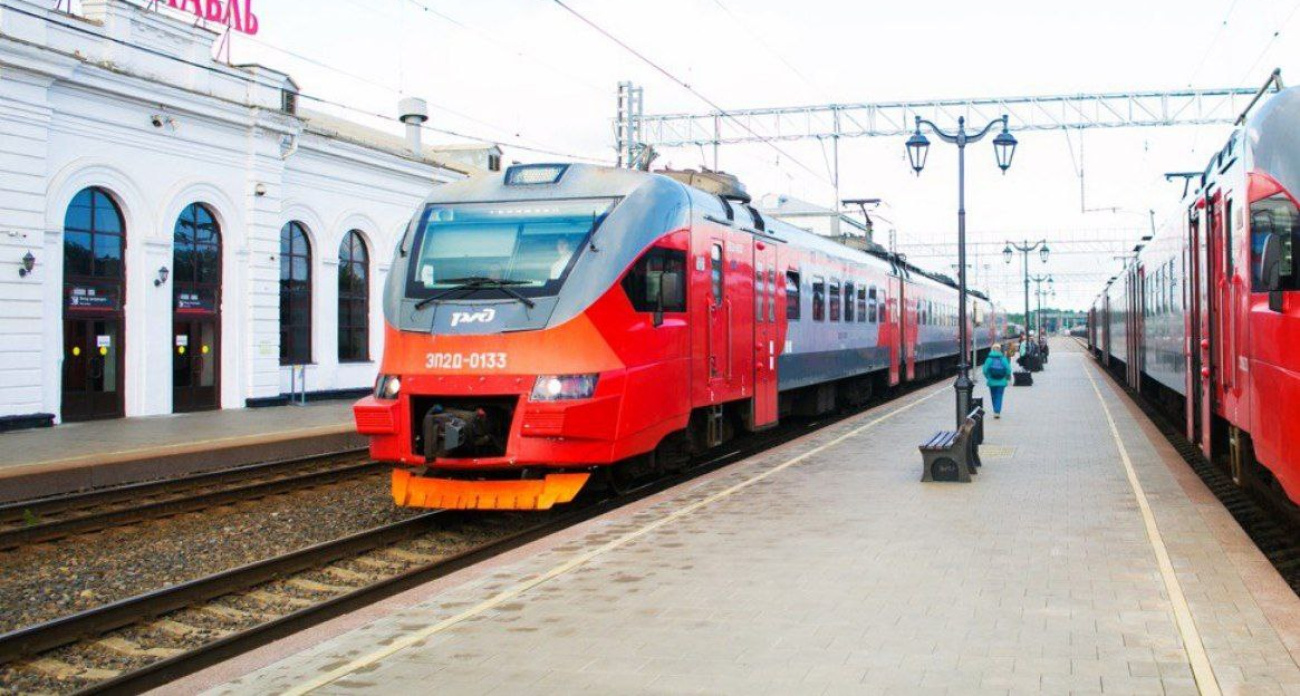 Владимир Путин поручил правительству проработать предложение Евраева по поводу маршрута поездов  Москва – Ярославль