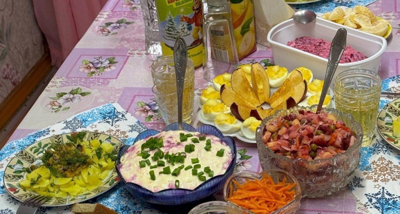 Топ-7 блюд 2025: самая обсуждаемая турецкая сладость, греческий ужин и венгерская запеканка