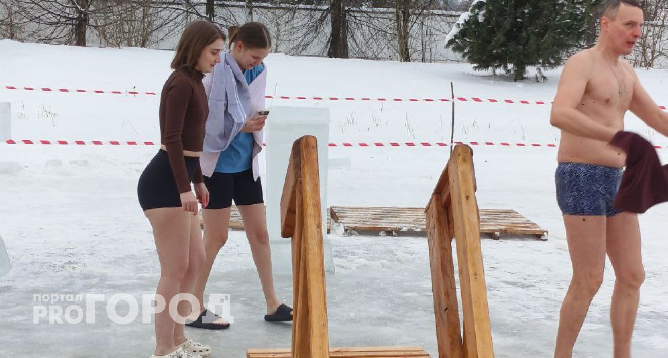 Как в Ярославле проходят крещенские купания: фоторепортаж из Толгского монастыря