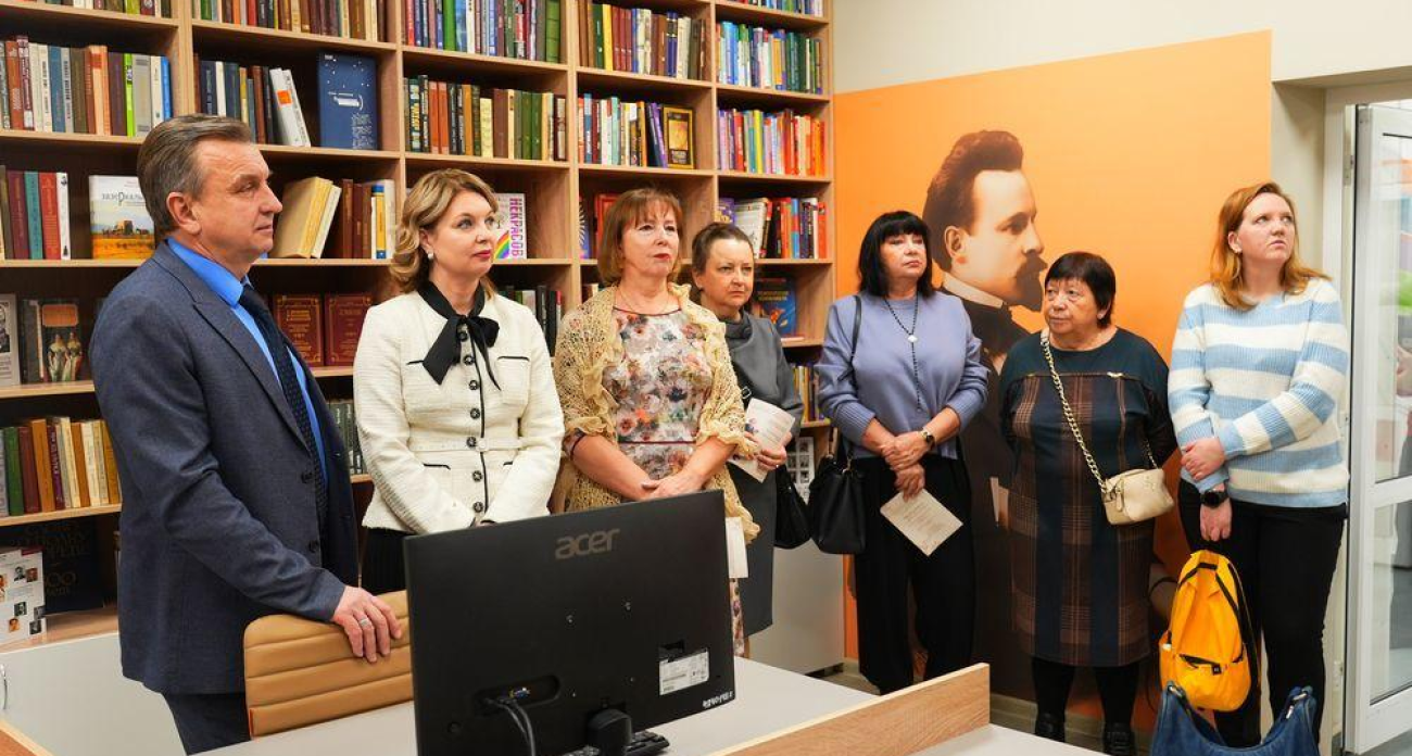 50 лет истории и 15 млн рублей: легендарная библиотека Бальмонта открылась после масштабного капремонта