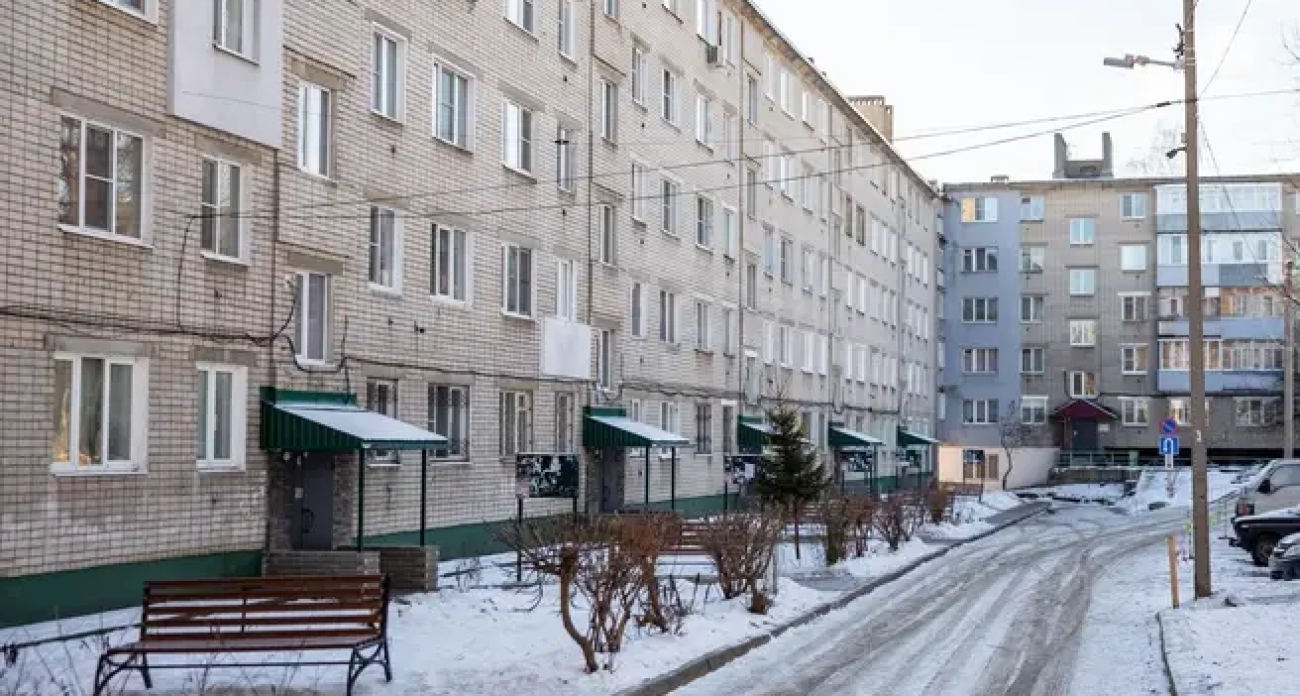 51-метровая квартира за 487 тысяч: как приставы распродают арестованное жильё должников в Ярославской области