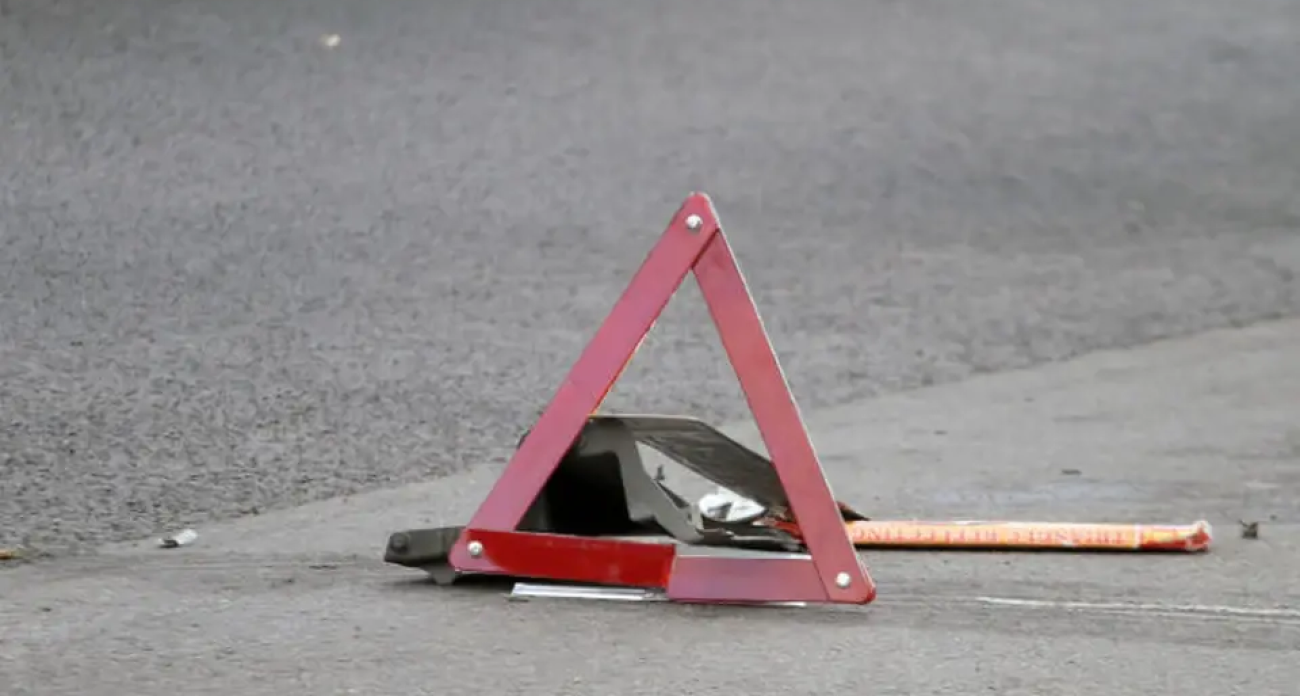 76-летняя пенсионерка погибла под колесами «Тойоты» после перехода на красный свет в Ярославле