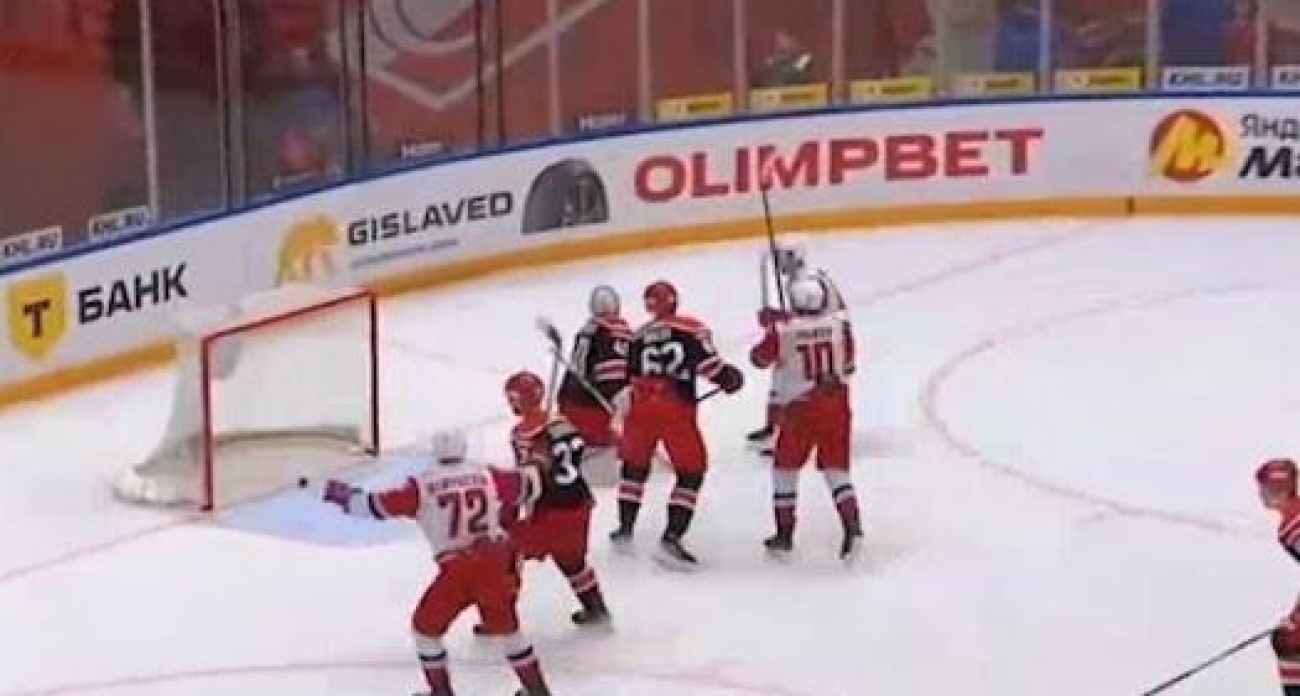 «Локомотив» победил «Спартак» в третий раз за сезон: Каюмов повторил снайперский рекорд клуба