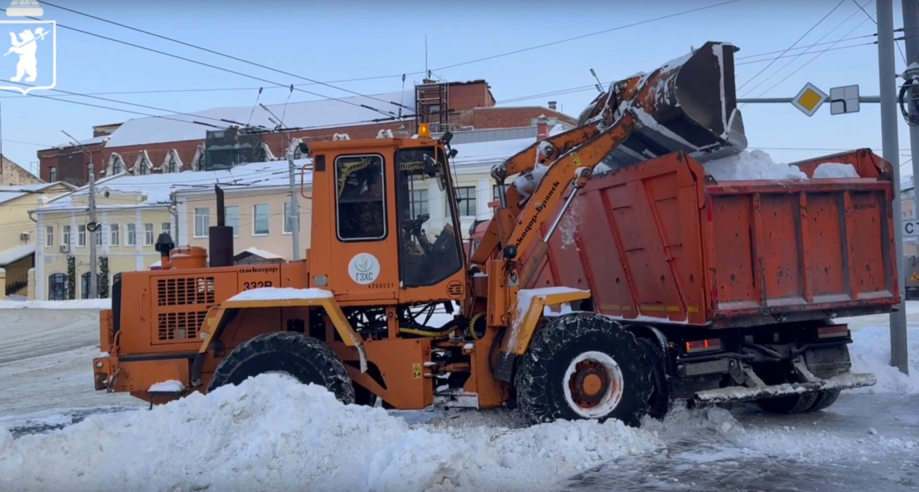 Мэрия доложила о расчистке улиц и призвала бизнес и горожан помочь в уборке