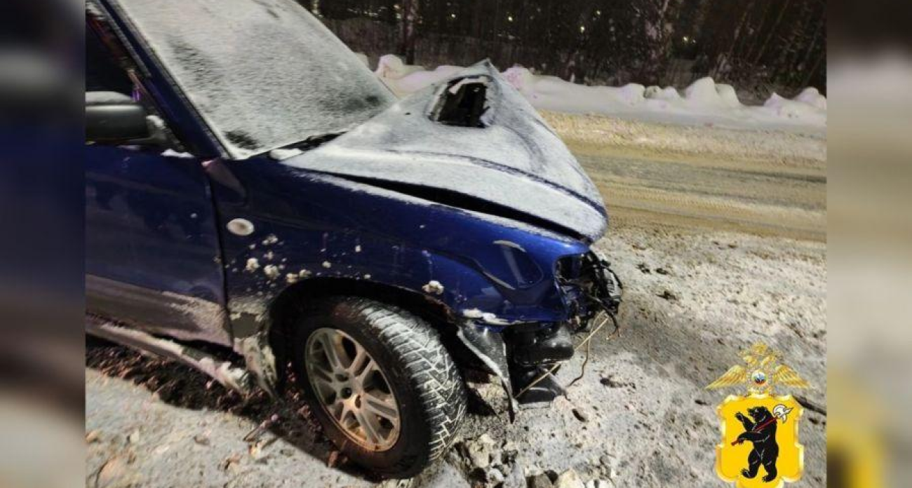 «Субару» и «Лада» столкнулись ночью на улице Маяковского: 57-летняя женщина-пассажир в больнице