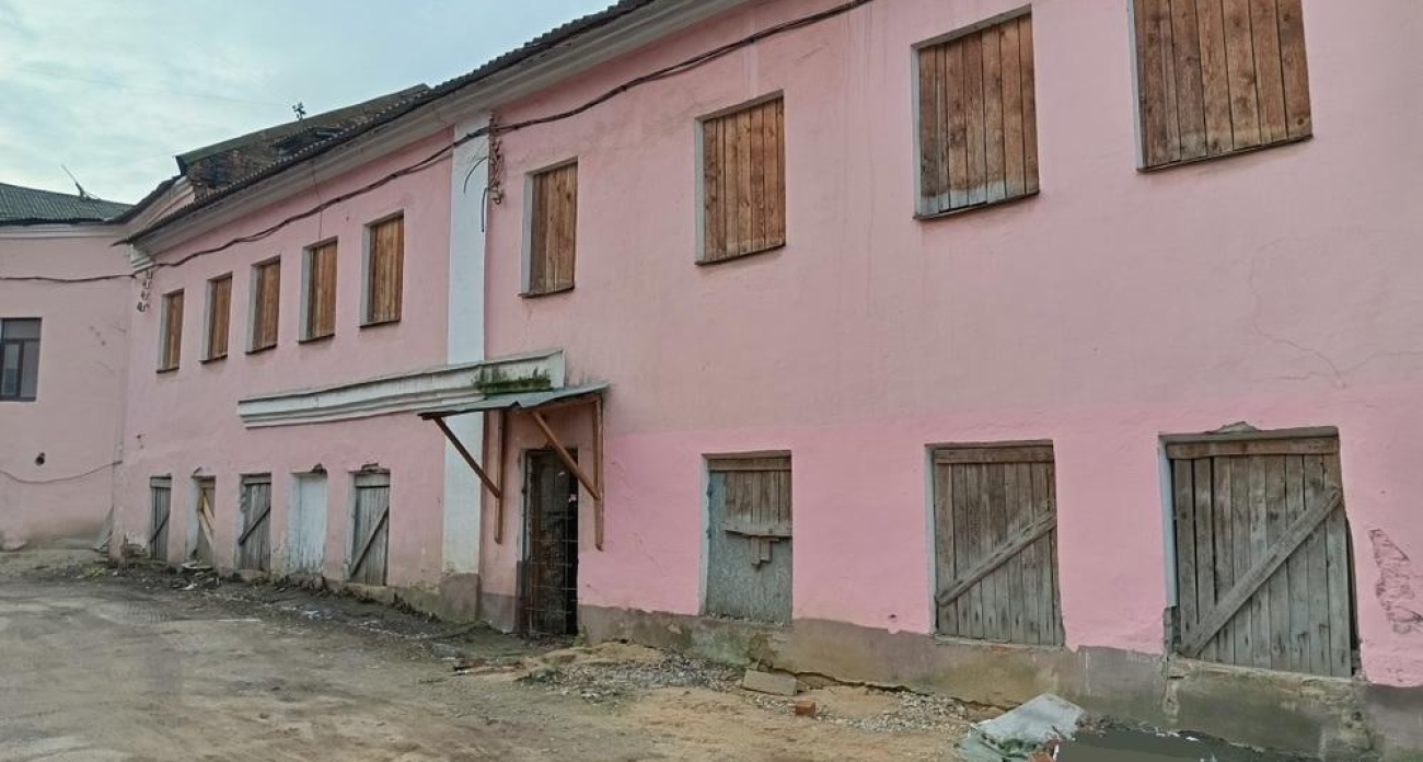 Исторический флигель купца Мельникова XIX века выставлен на торги за 17,7 млн рублей