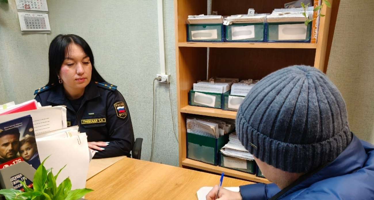 Житель Ярославля выплатил 146 тысяч рублей долгов, чтобы не упустить работу за границей