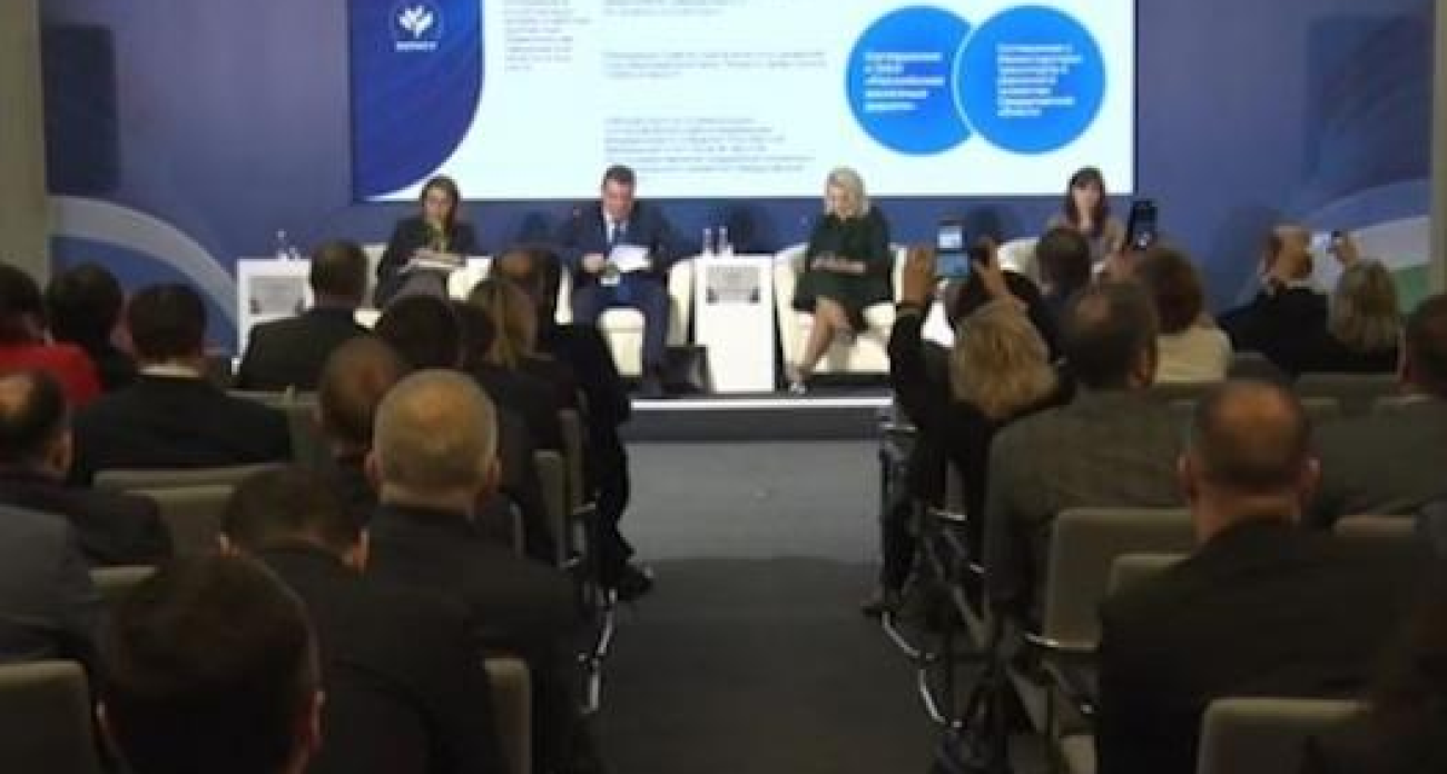 Мэр Ярославля поделился опытом спасения исторических зданий на форуме с 500 главами городов в Уфе