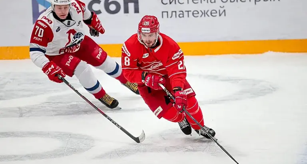 Битва за первое место Запада: «Локомотив» примет «Спартак» в главном из 5 матчей КХЛ 4 февраля