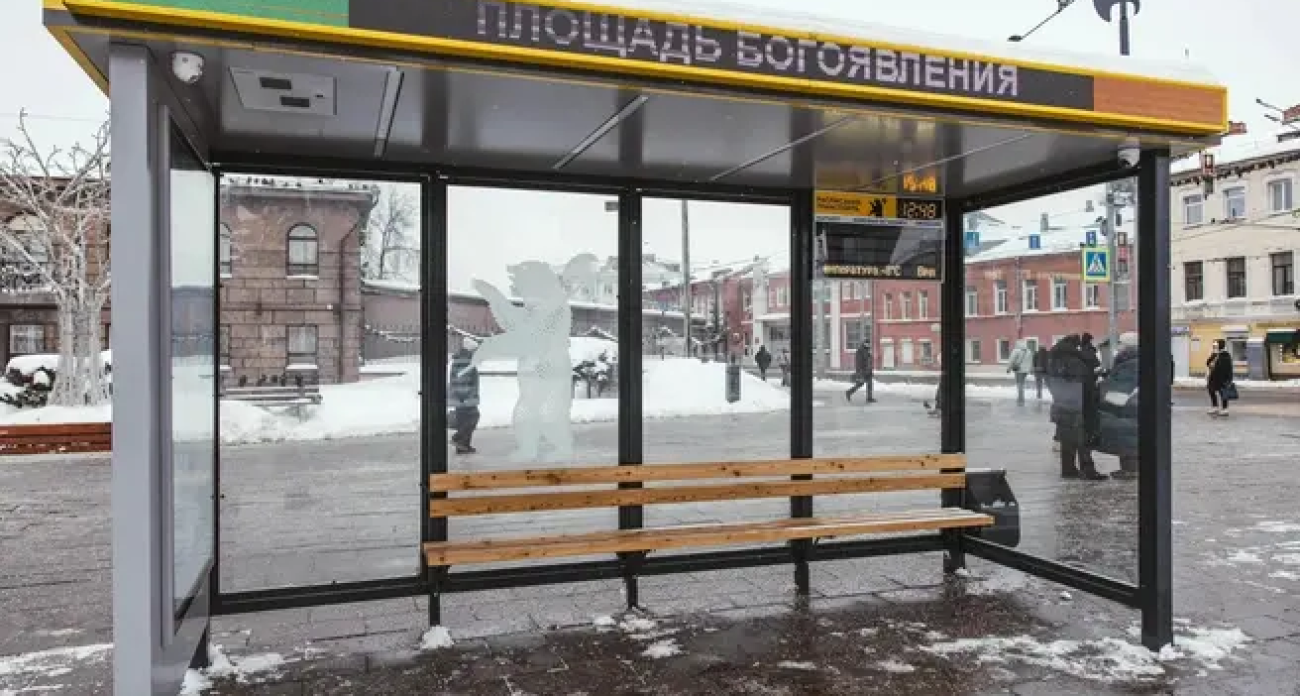 «Только время и температура»: Минтранс раскрыл причины бездействия новых табло на ярославских остановках