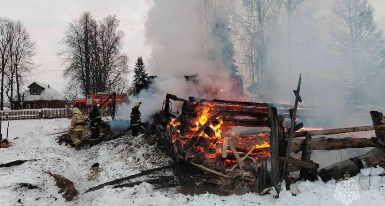В пожаре в Большесельском районе пострадали люди