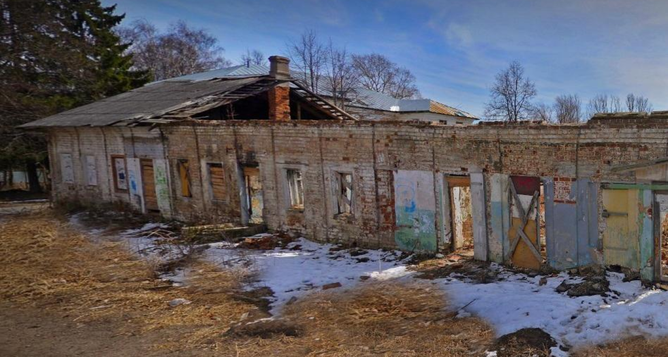 Конюшня XVIII века из «Усадьбы Коковцовых» уходит с молотка за 1 рубль после провала аукциона