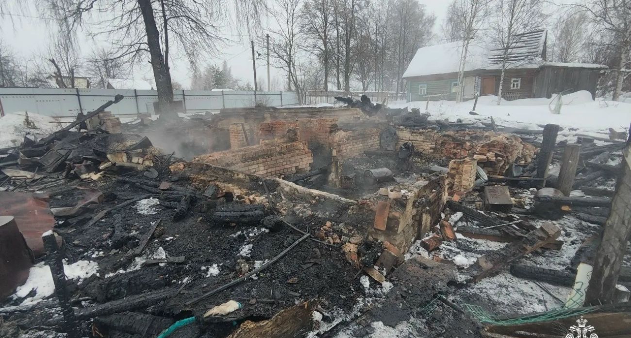 В Ярославском округе при пожаре из-за обогревателя  погиб человек