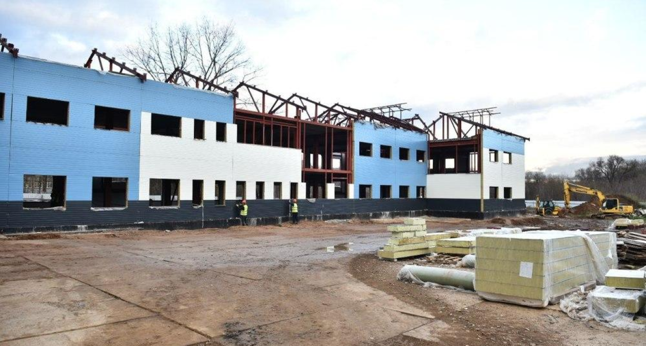 «Золотая» поликлиника на Гоголя: Ярославль добавит 169 миллионов на модульный объект без объяснения причин