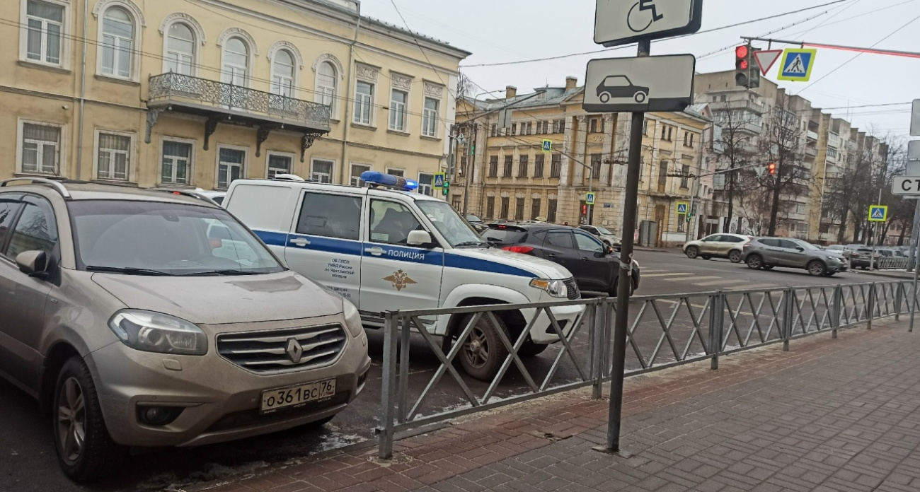Жительница Фрунзенского района лишилась драгоценностей и денег из-за мошенников 