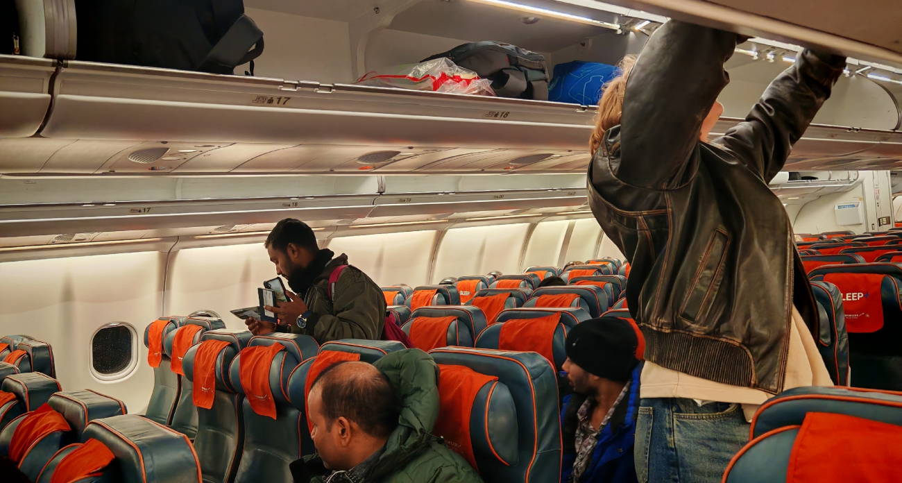 Что скрывают авиакомпании: 7 секретов, из‑за которых вы переплачиваете за билеты