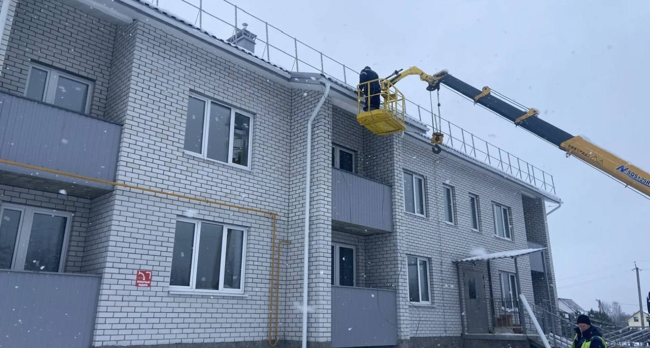Прокуратура помогла ускорить стройку: новый дом в Рыбинском районе готов принять жильцов
