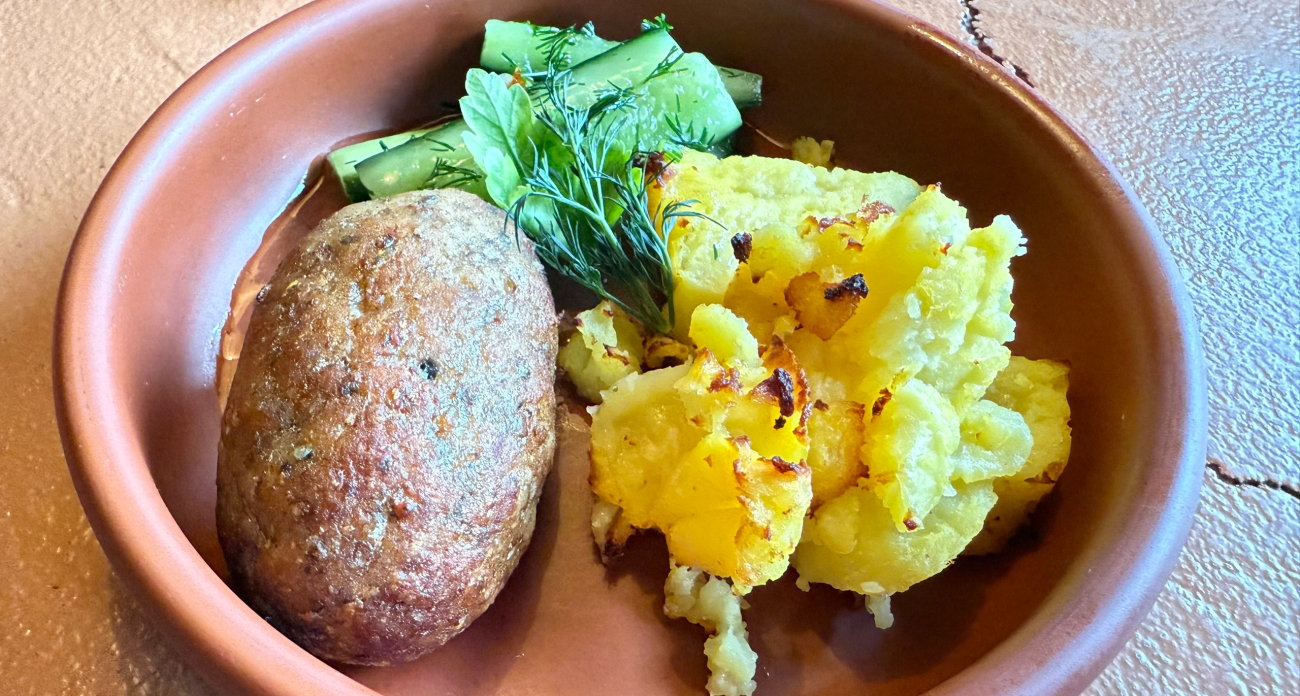 Чтобы котлеты были не резиновые: добавьте в фарш этот доступный продукт - так делали наши бабушки 