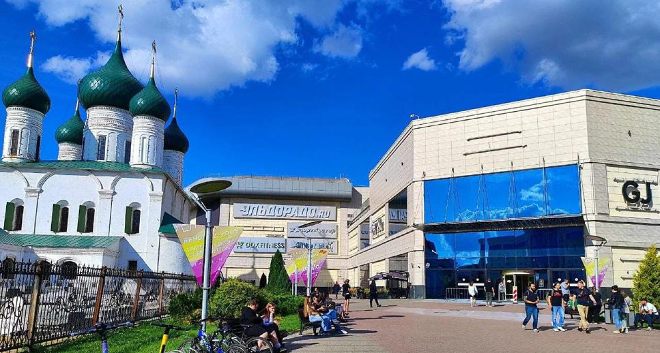 Производитель стройматериалов Grand Line скупает торговые центры по России