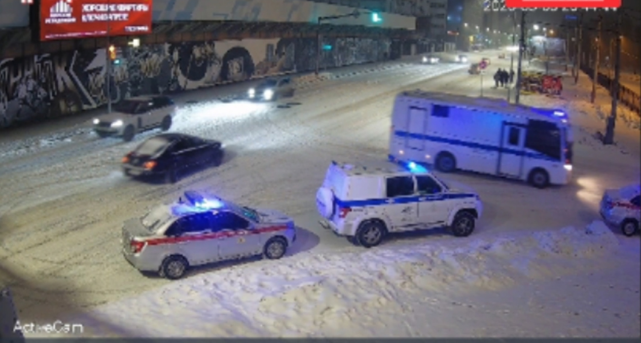 Росгвардия и скорая у «Ауры»: подростки устроили «заварушку» в ТЦ, покупатели в страхе убегали