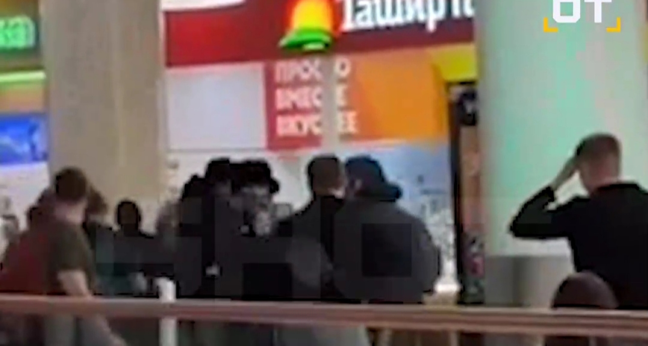  SHOT: в "Ауре" подрались около 100 подростков, кто-то был с ножами