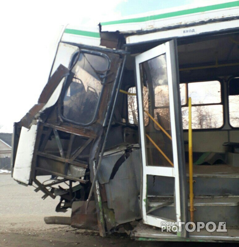 АТП Ярославля: «Поезд разорвал автобус из-за грязного семафора»
