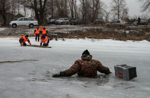 За три месяца в Ярославской области под лед провалились семь человек