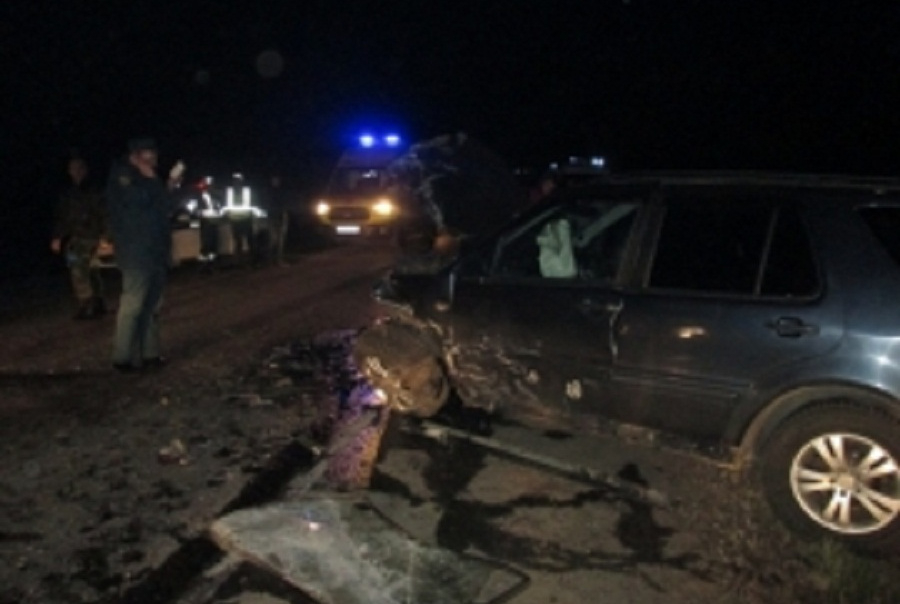 Под Ярославлем произошла серьезная автокатастрофа: трое в больнице, один человек погиб